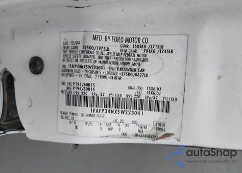 2005 Ford Focus Zx4 z USA, uszkodzony, nr VIN 1FAFP34NX5W223041